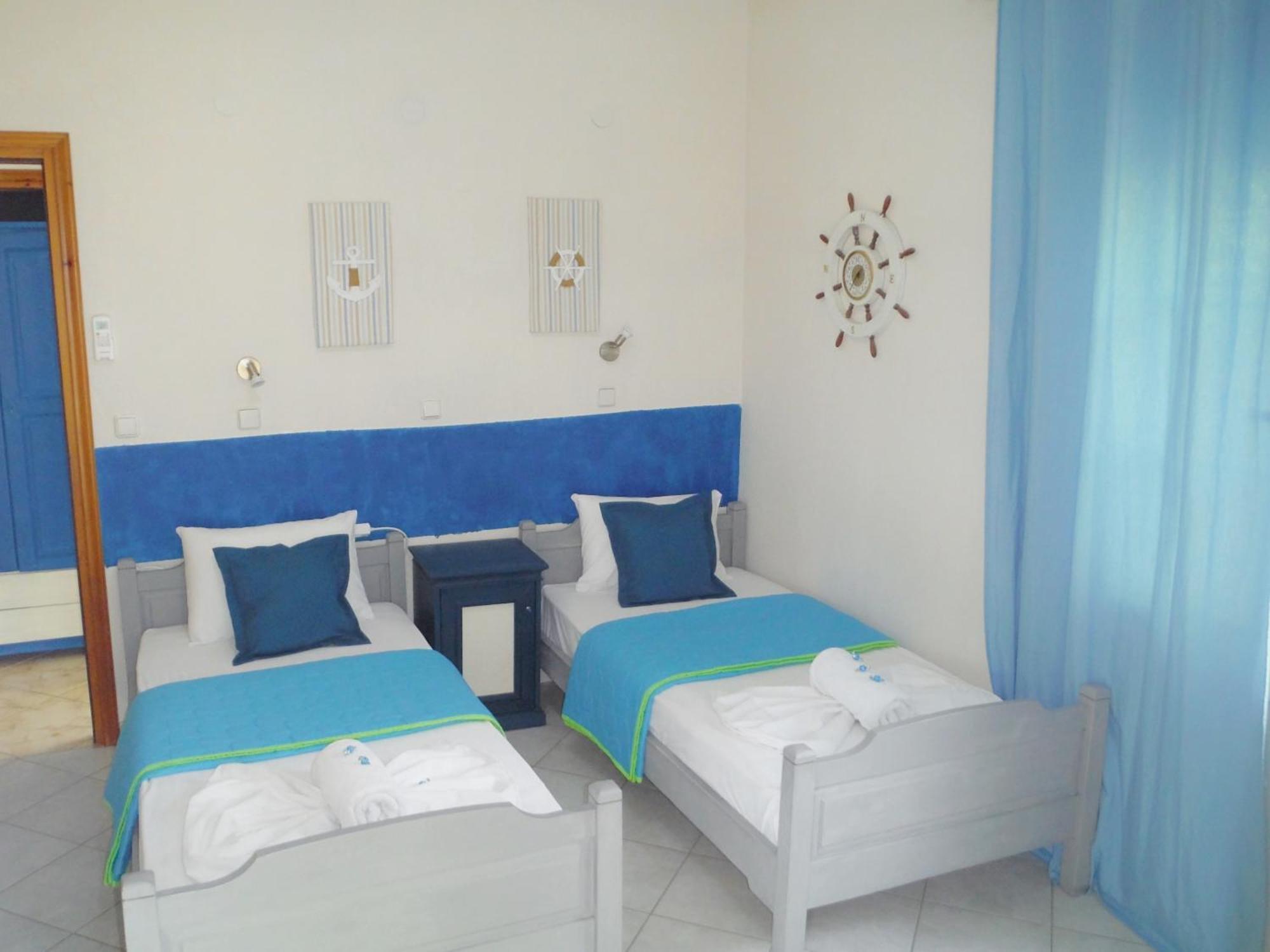 Port Rooms Limenas  Buitenkant foto
